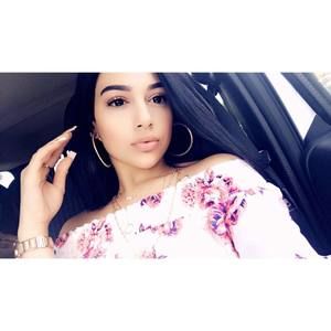 Meet your Posher, Daniela